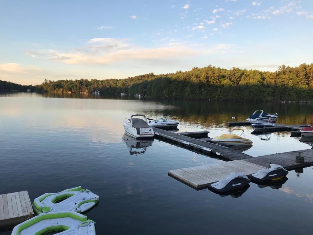 Muskoka Lakes Hotel And Resorts ميناء كارلينج المظهر الخارجي الصورة