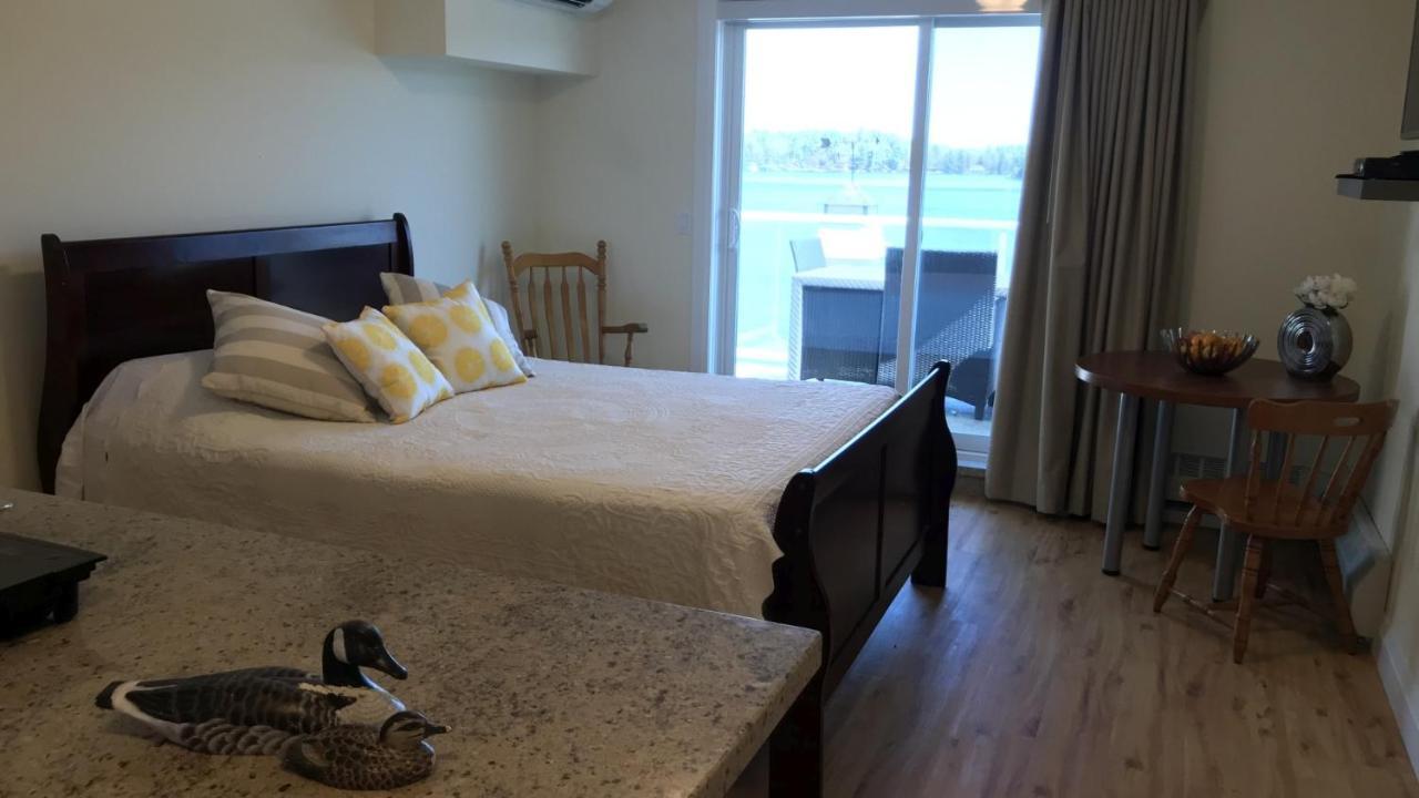Muskoka Lakes Hotel And Resorts ميناء كارلينج المظهر الخارجي الصورة