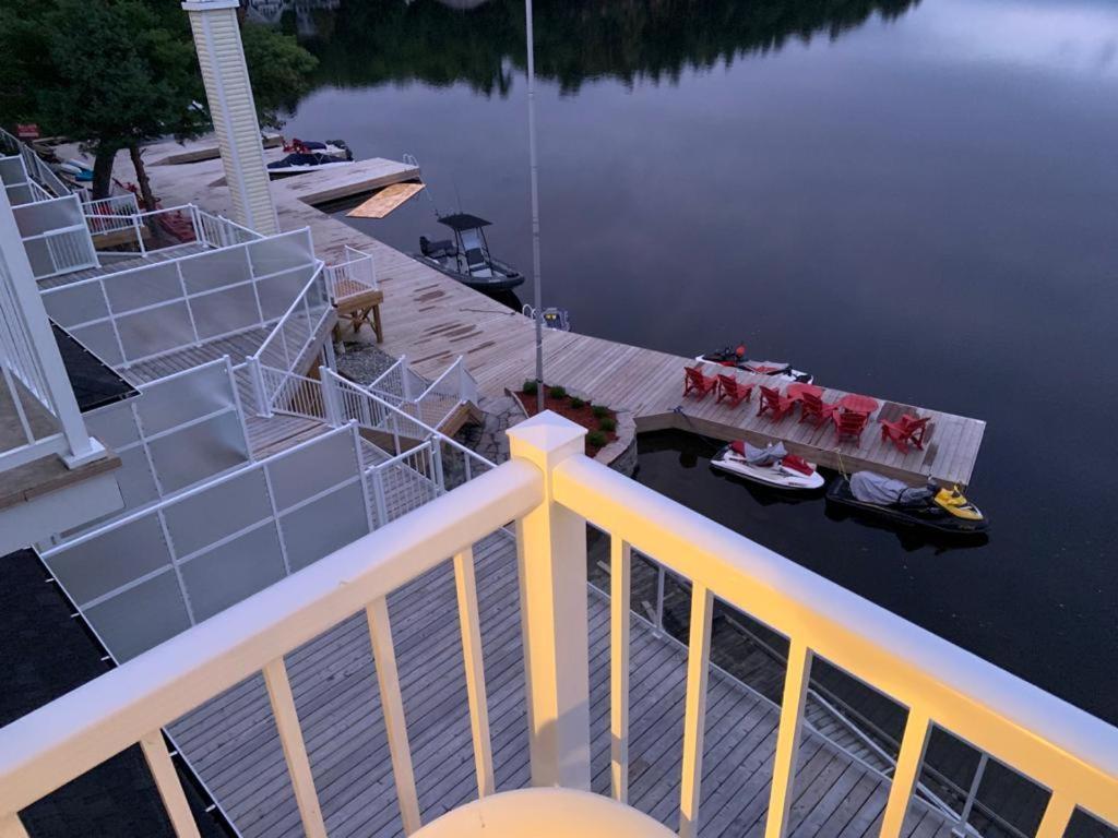 Muskoka Lakes Hotel And Resorts ميناء كارلينج المظهر الخارجي الصورة