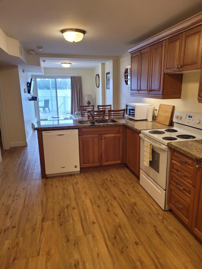 Muskoka Lakes Hotel And Resorts ميناء كارلينج المظهر الخارجي الصورة